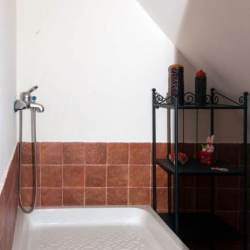 SMALL BATHROOM IN ATTIC 